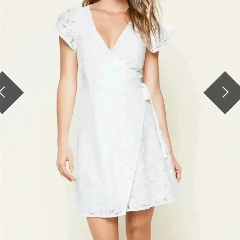 SugarLips Chariot Lace Mini Wrap Dress size Med